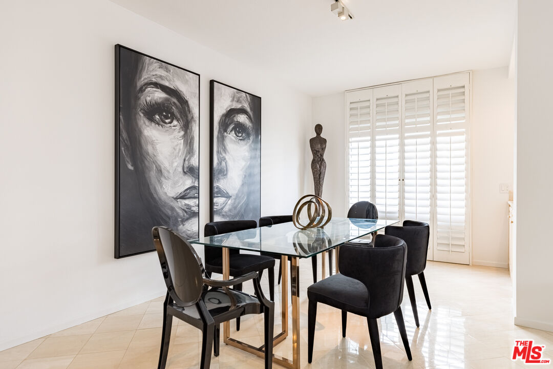 121 S Palm Dr Unit: 401