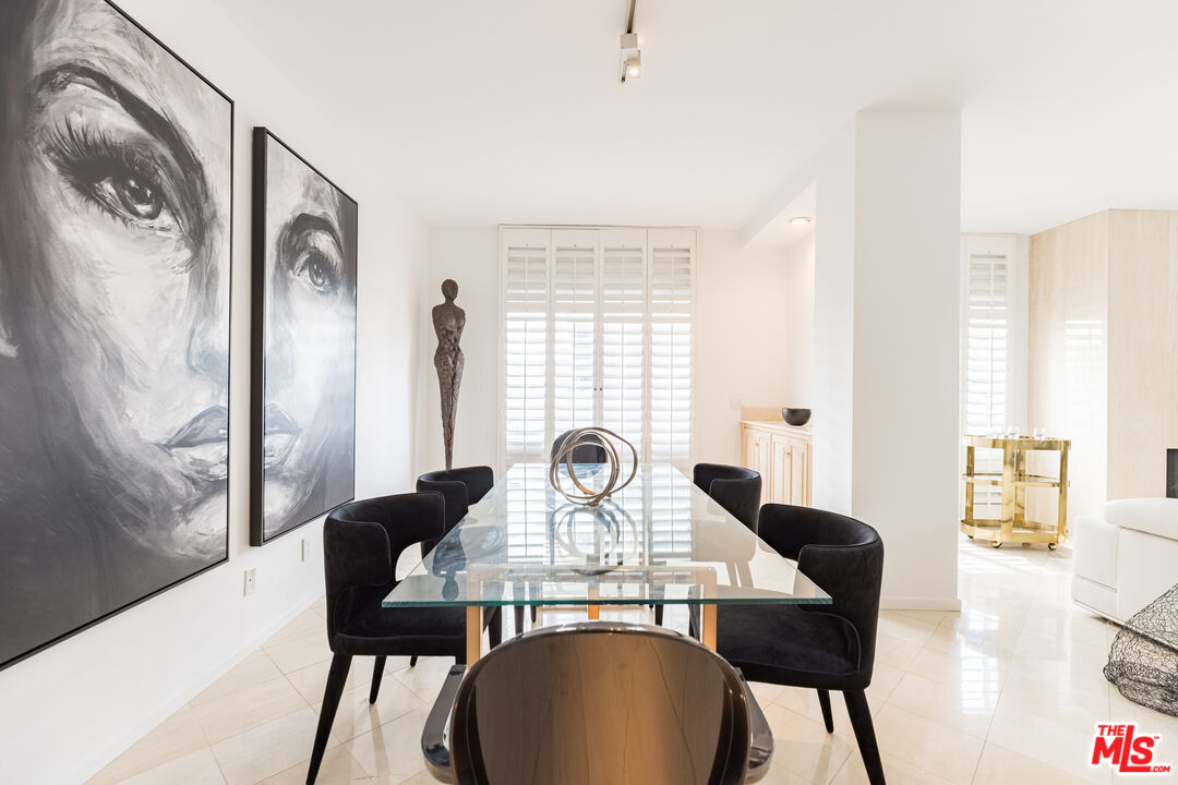 121 S Palm Dr Unit: 401