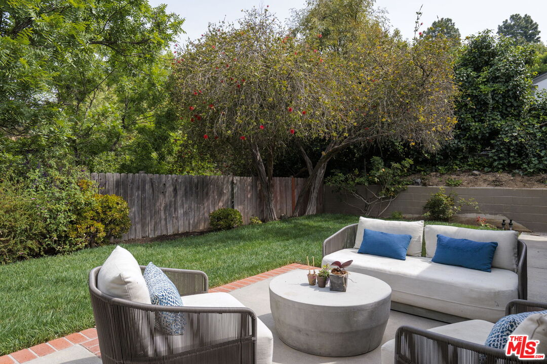 3400 Camino De La Cumbre