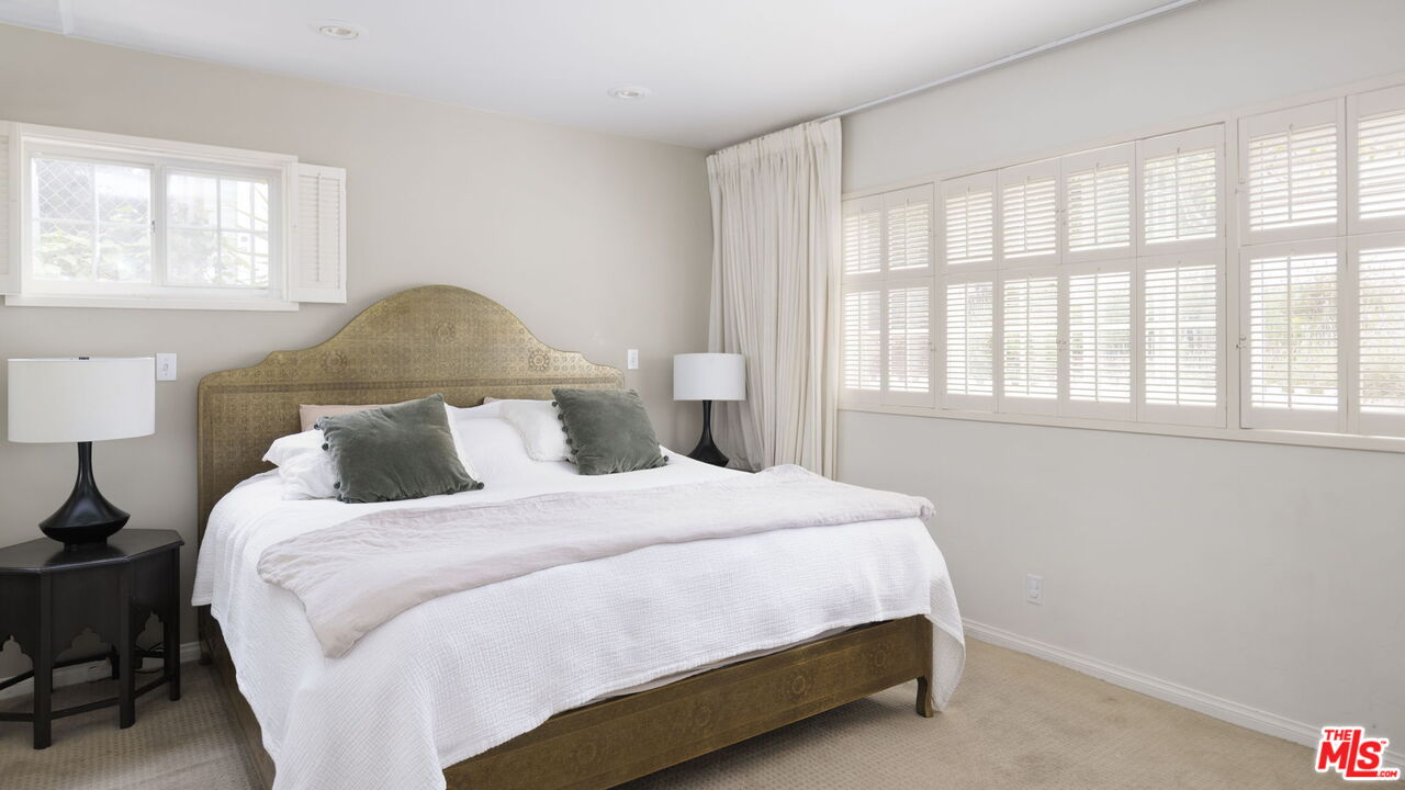 3400 Camino De La Cumbre