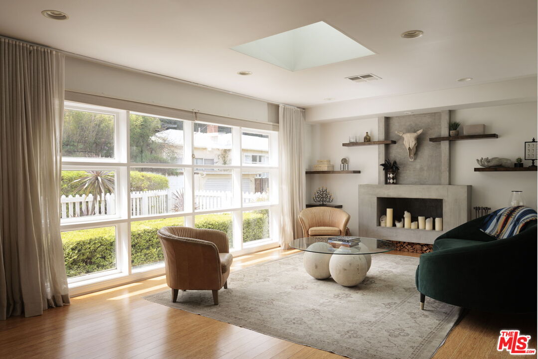 3400 Camino De La Cumbre