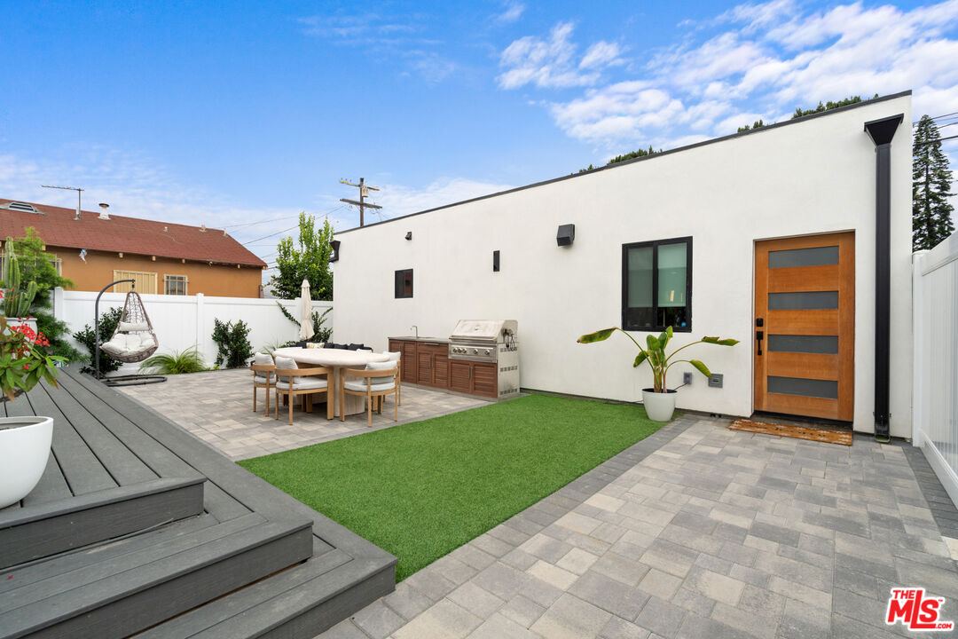 2911 S Rimpau Blvd Unit: 2909