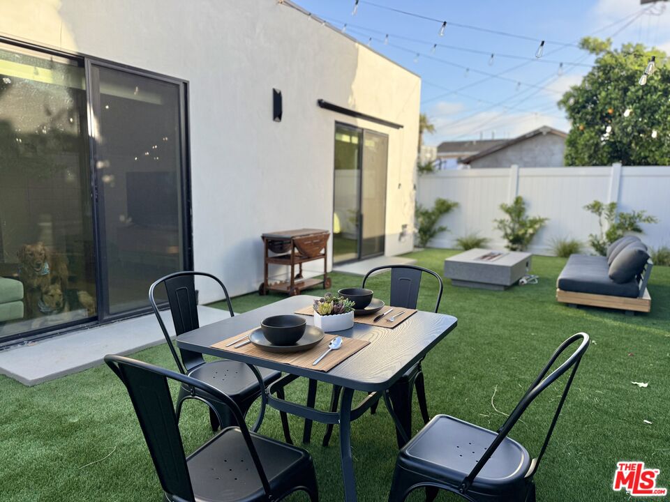 2911 S Rimpau Blvd Unit: 2909