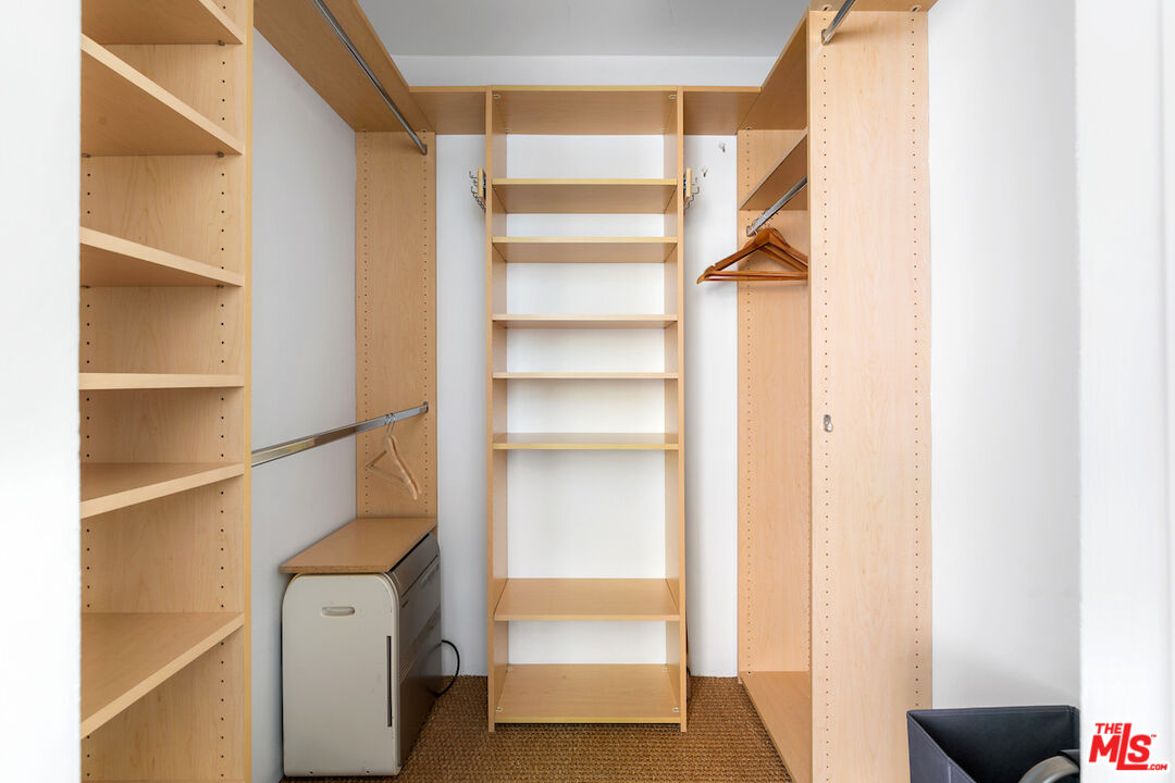 6209 Pacific Ave Unit: 104