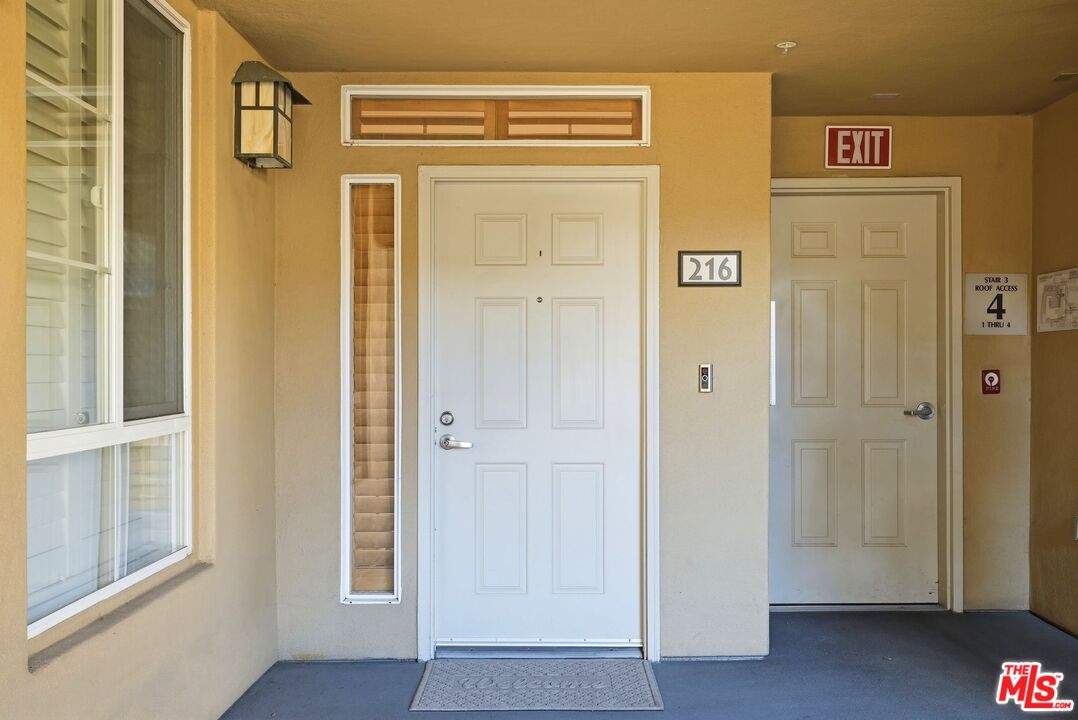 5831 Seawalk Dr Unit: 216