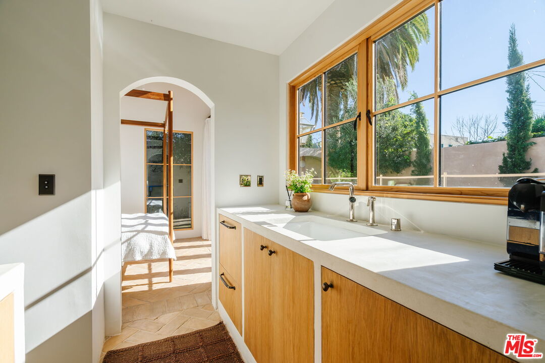 2640 Clyde Ave Unit: ADU