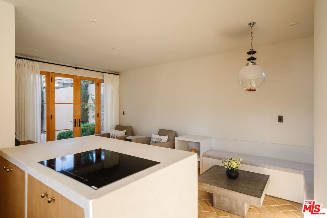 2640 Clyde Ave Unit: ADU