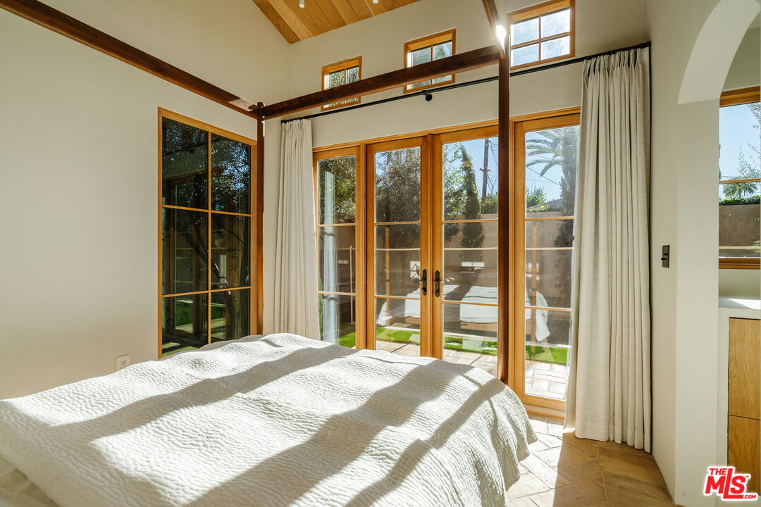 2640 Clyde Ave Unit: ADU