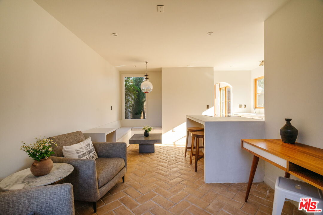 2640 Clyde Ave Unit: ADU