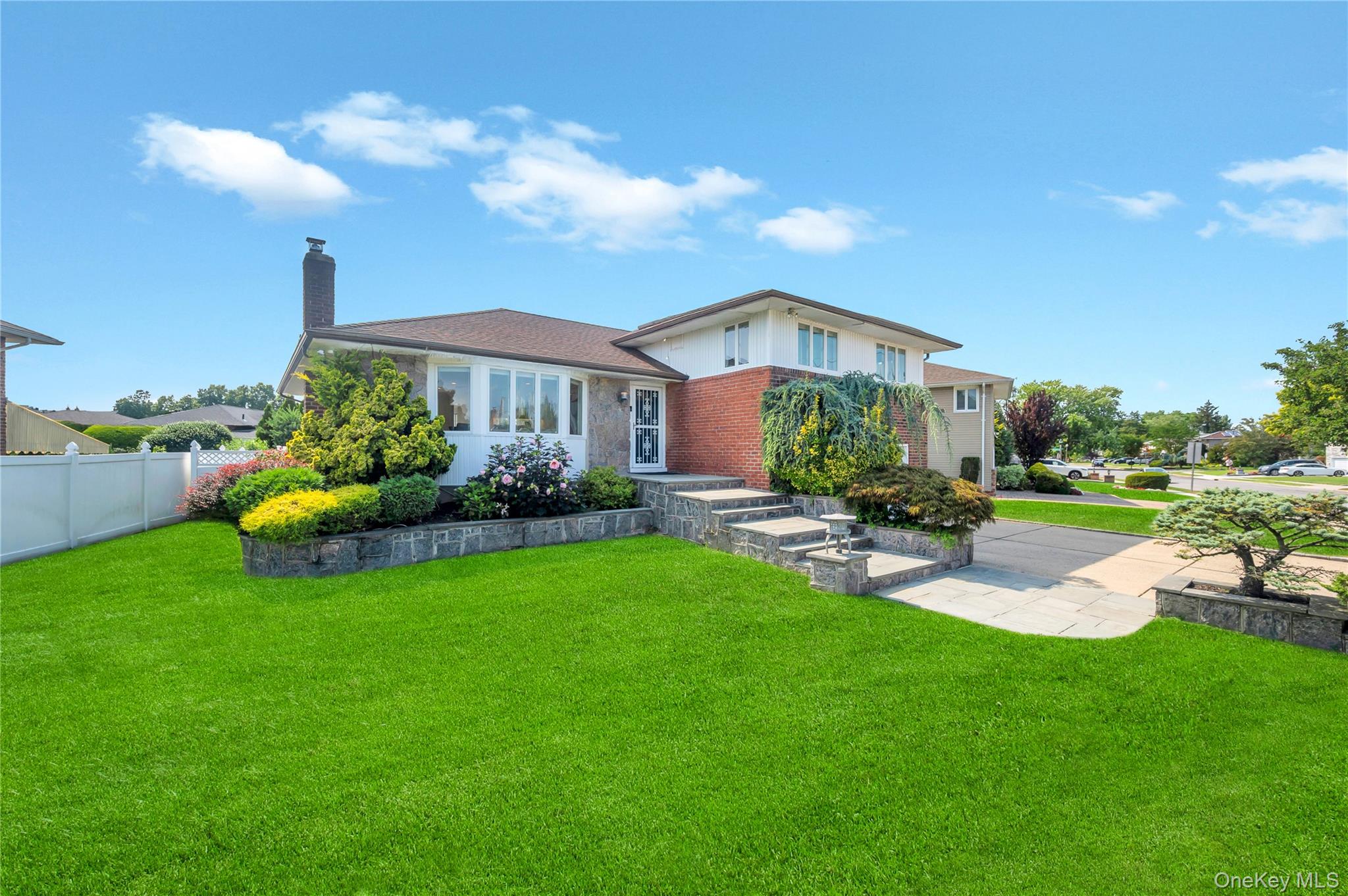 690 Edgewood Drive