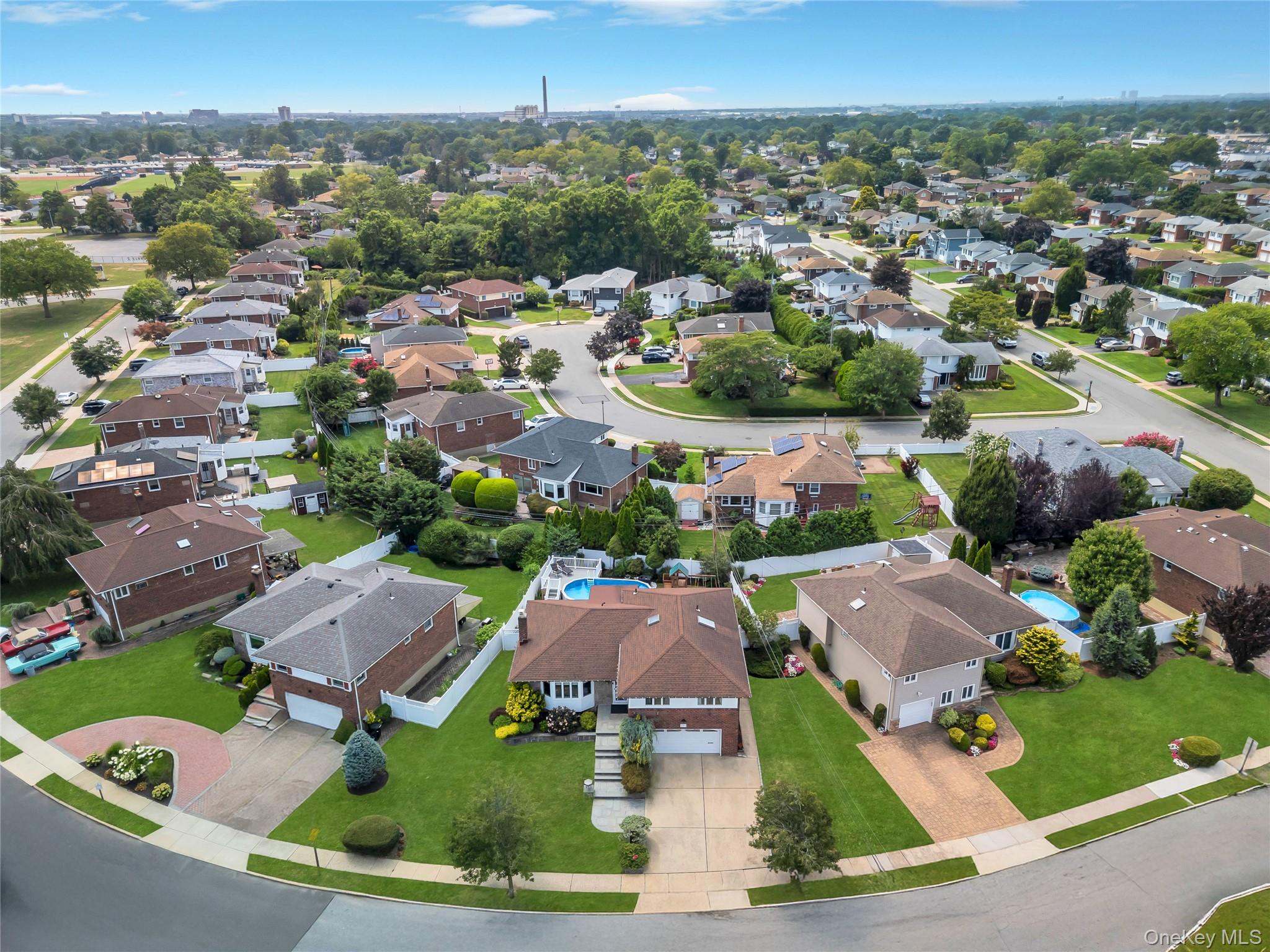 690 Edgewood Drive