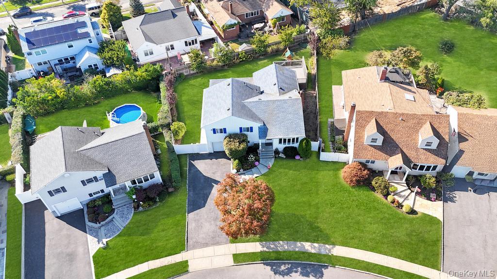 2566 Hyacinth Street