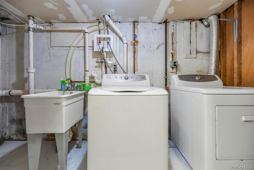 2566 Hyacinth Street