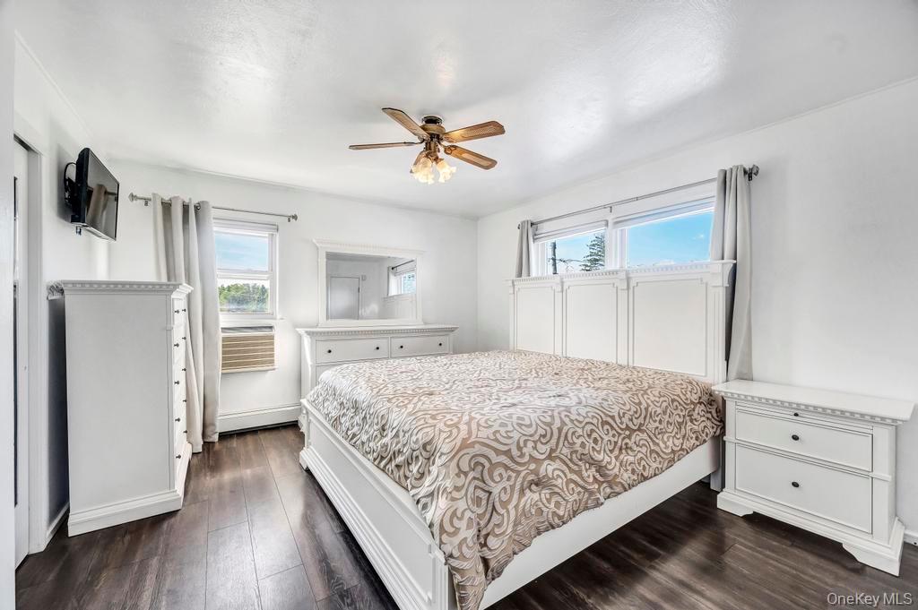 2566 Hyacinth Street