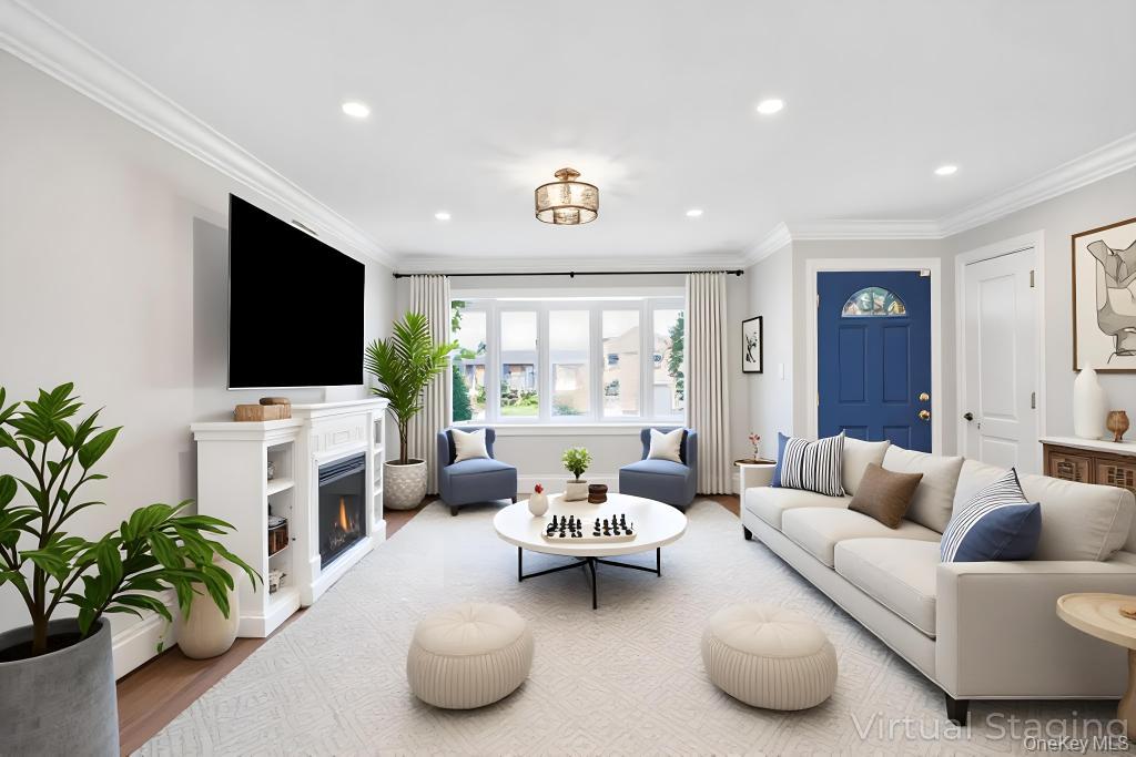 2566 Hyacinth Street