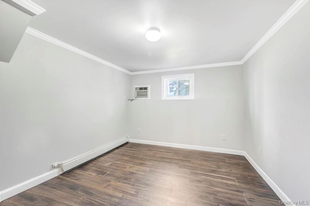 2566 Hyacinth Street