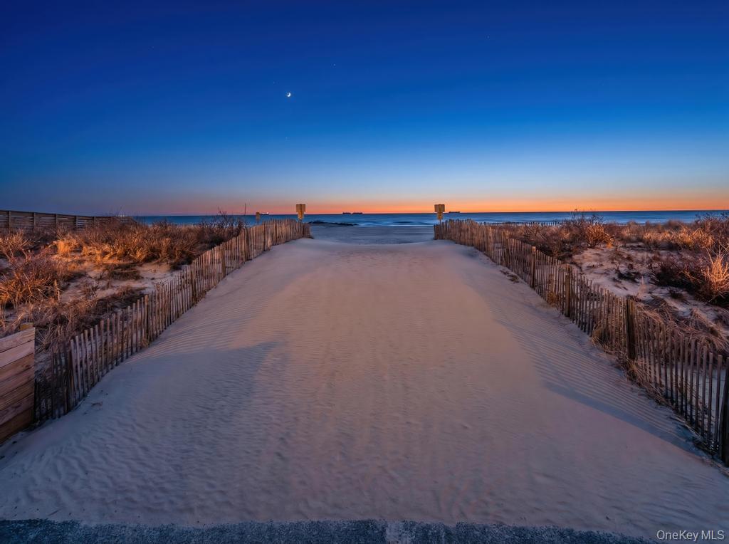 100 W Broadway Unit: 2Bb