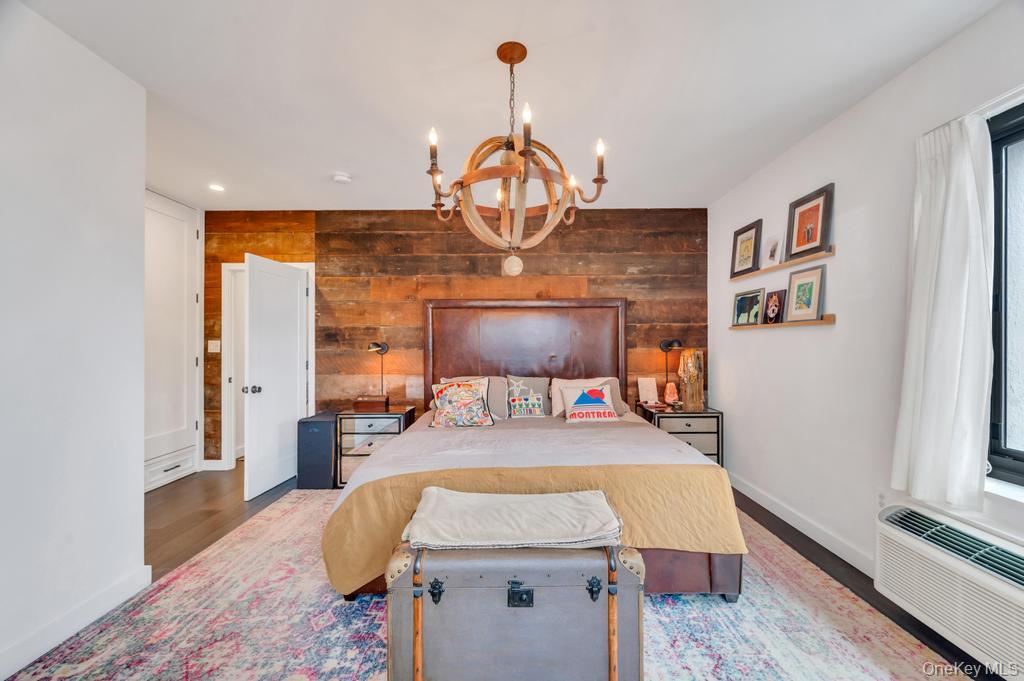 100 W Broadway Unit: 2Bb