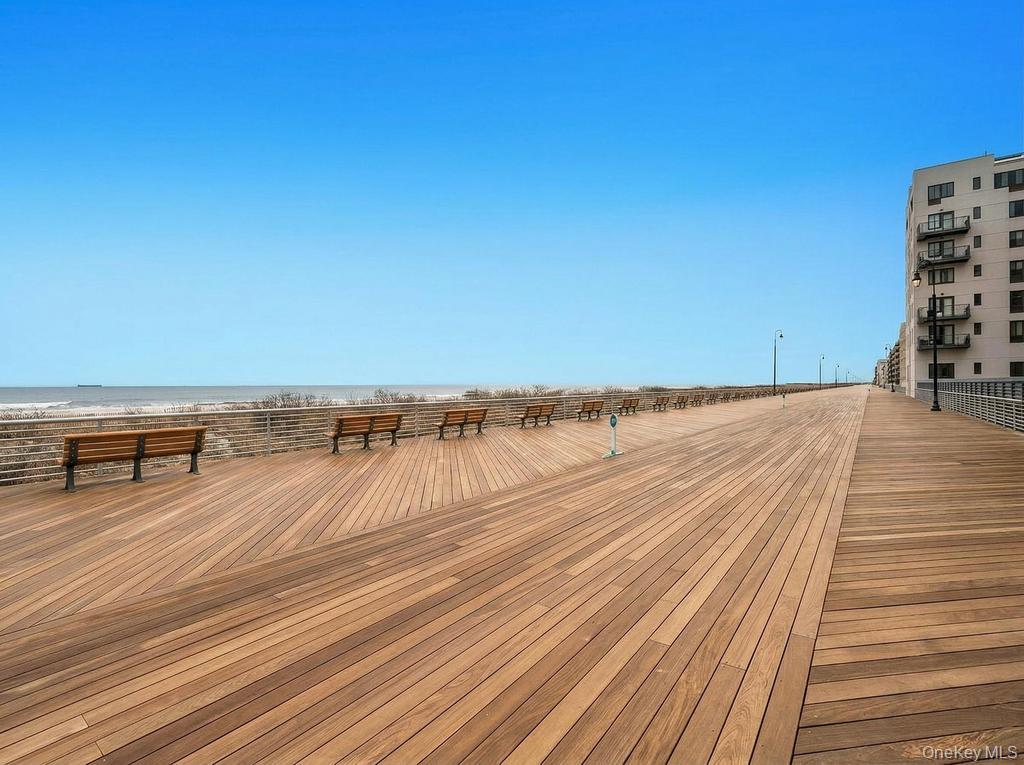 100 W Broadway Unit: 2Bb