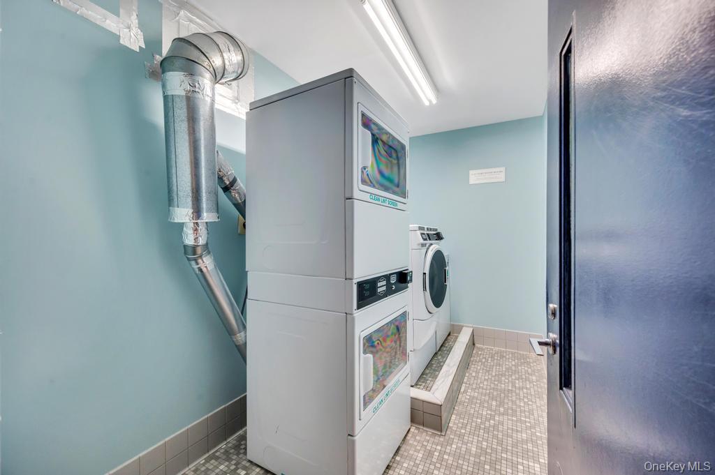 100 W Broadway Unit: 2Bb