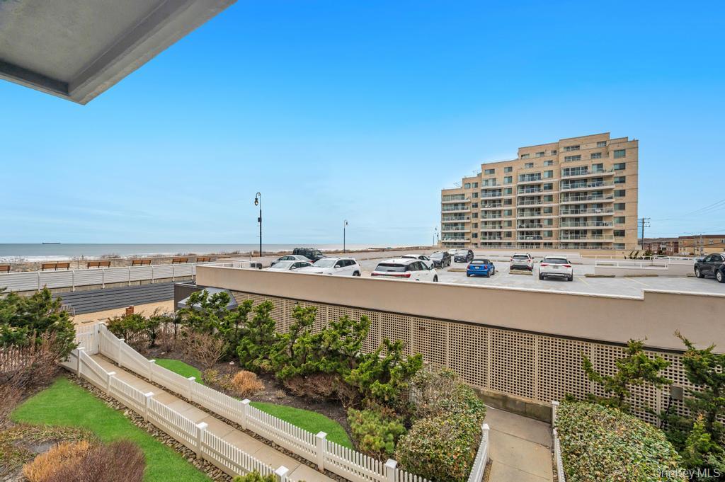 100 W Broadway Unit: 2Bb