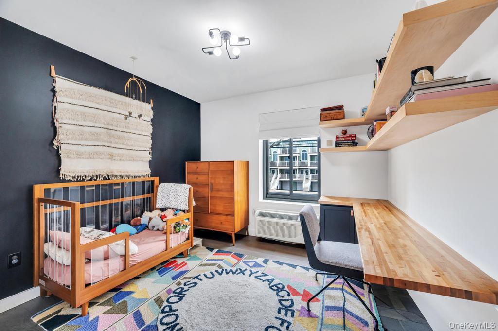 100 W Broadway Unit: 2Bb