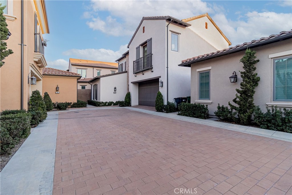 194 Villa Ridge