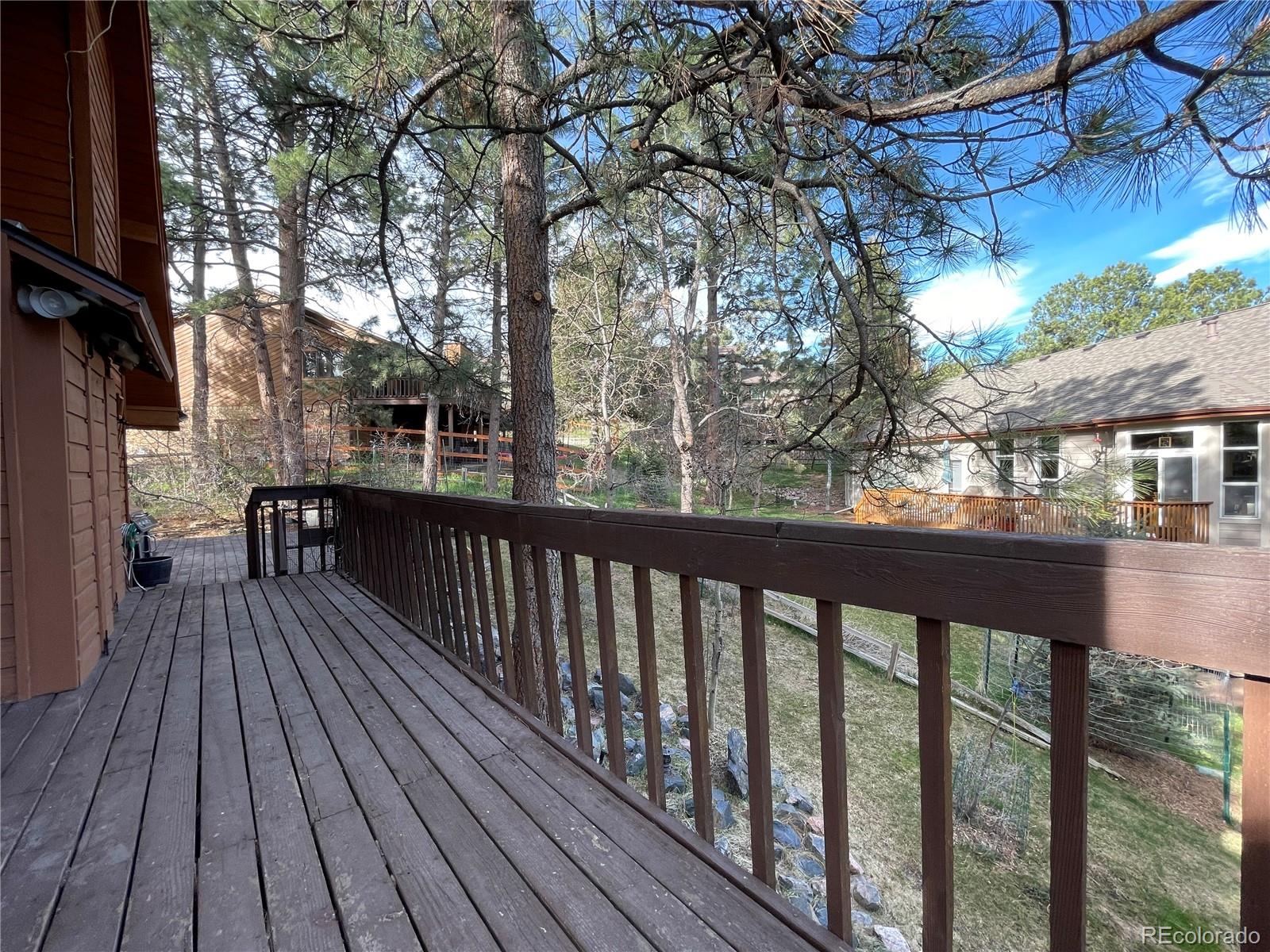 5985 Ponderosa Way