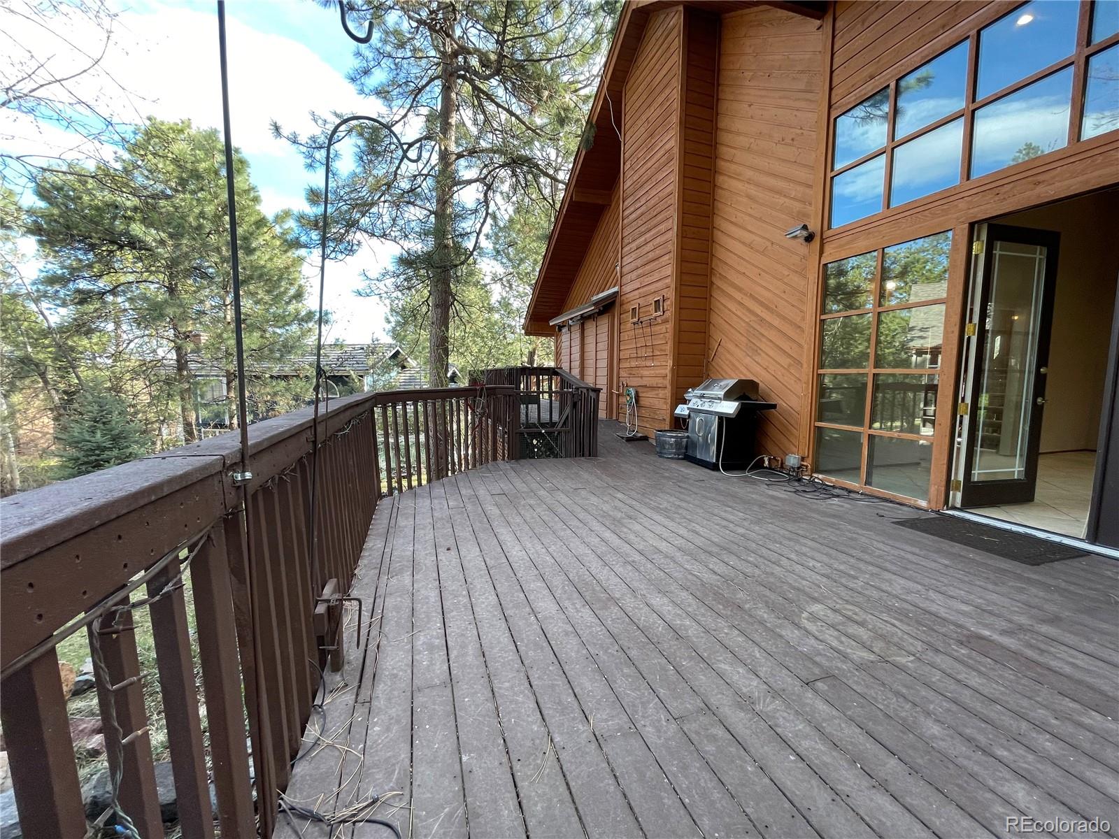 5985 Ponderosa Way