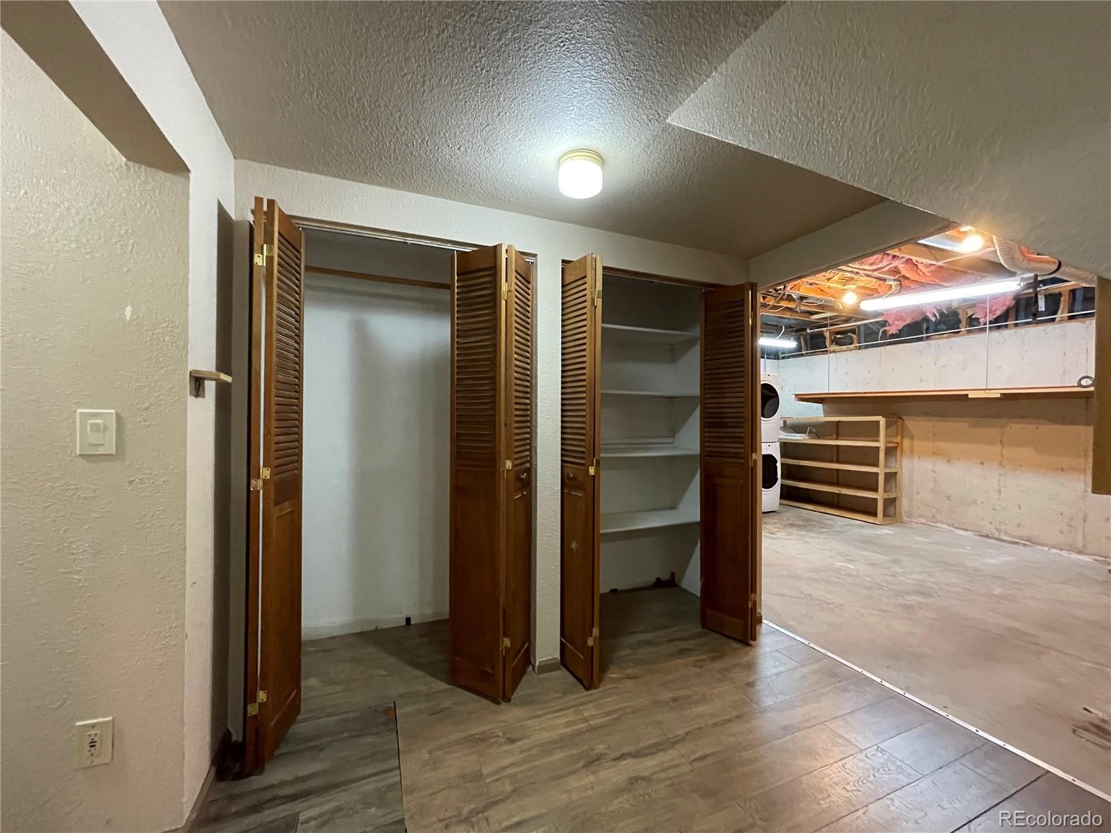 5985 Ponderosa Way
