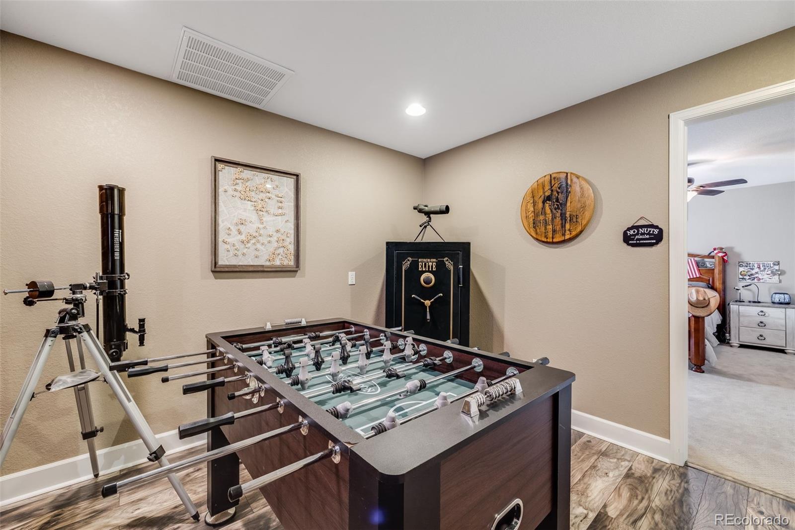 2746 Deerfoot Way