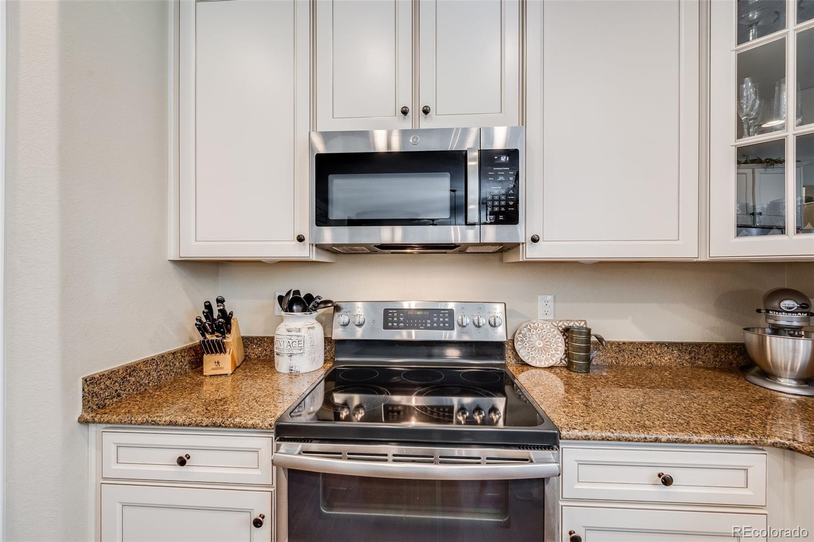 2746 Deerfoot Way