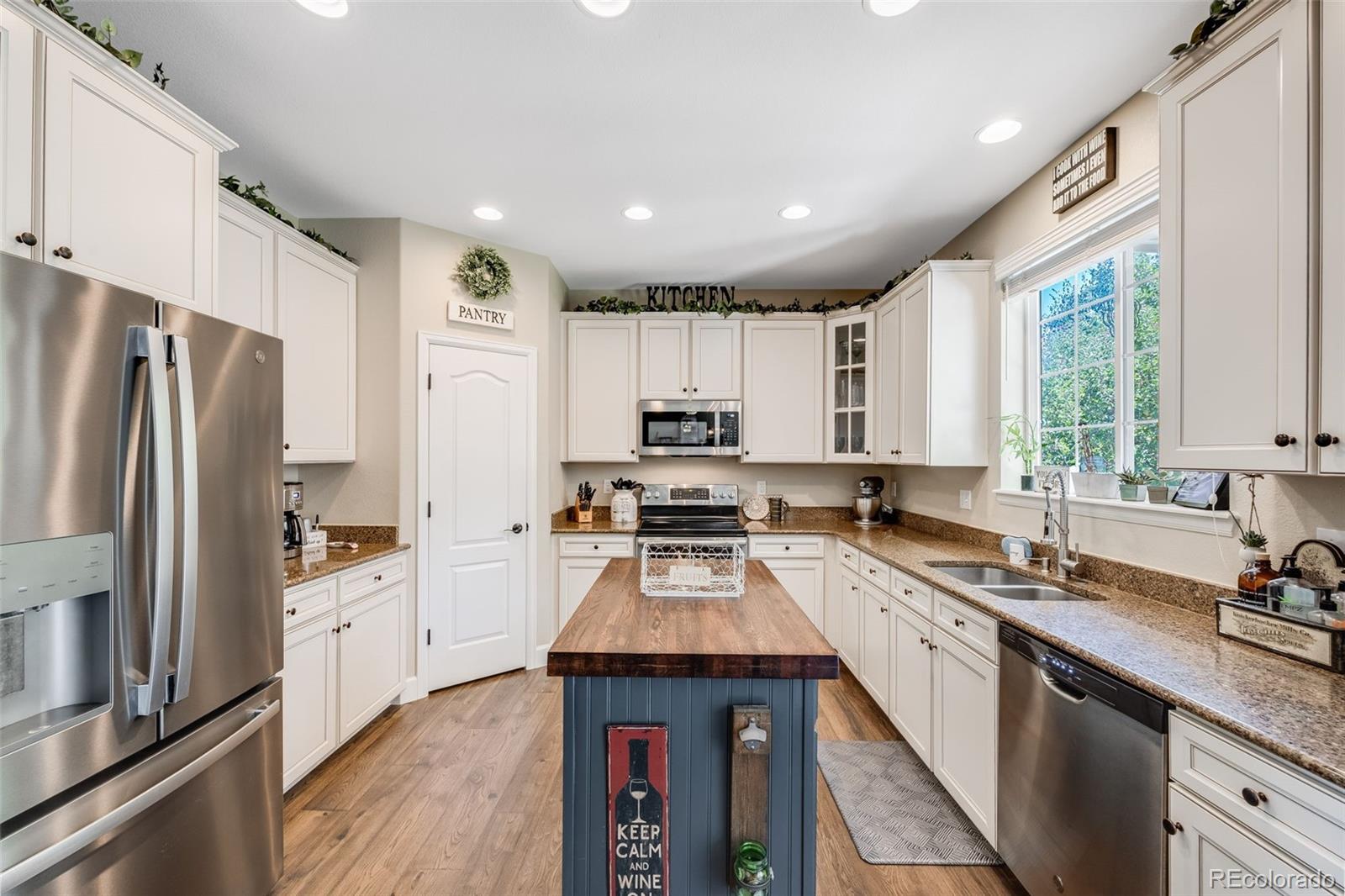 2746 Deerfoot Way