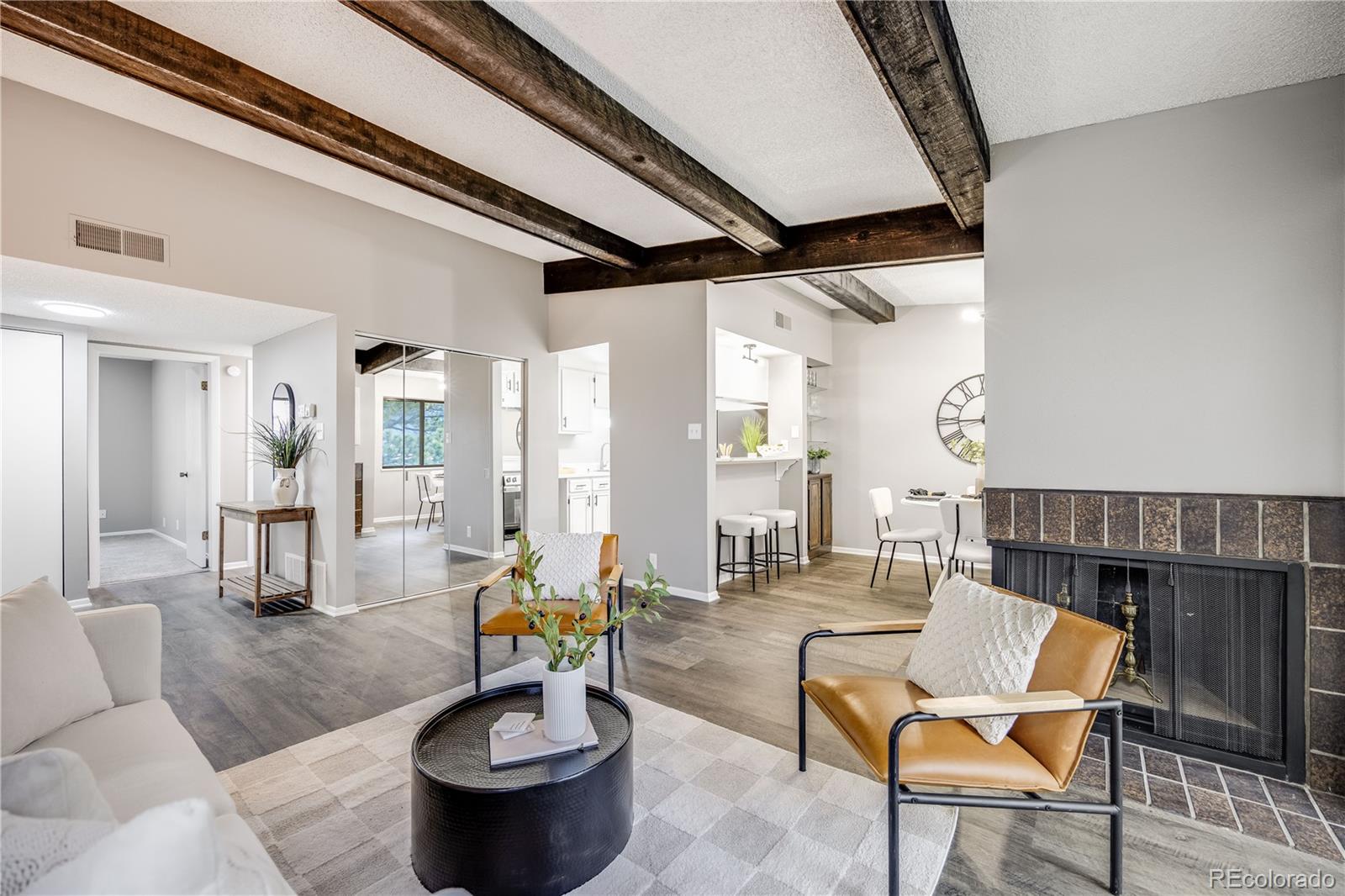 1062 Fontmore Road