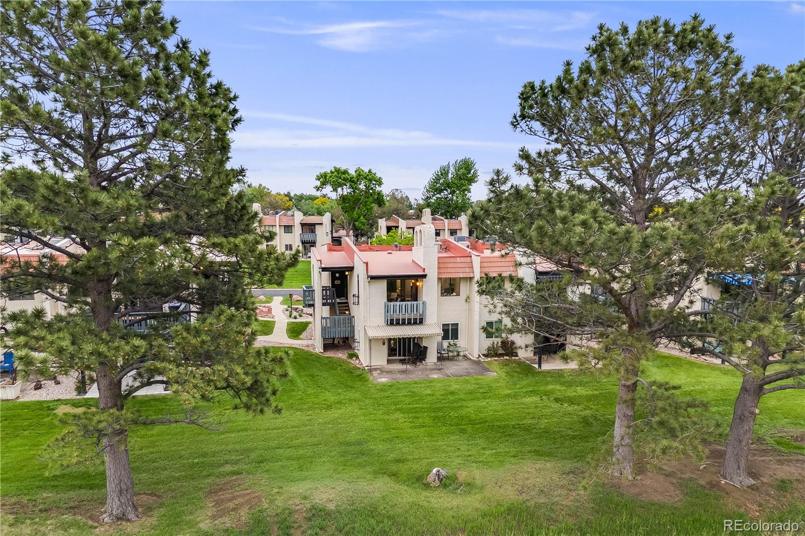 1062 Fontmore Road