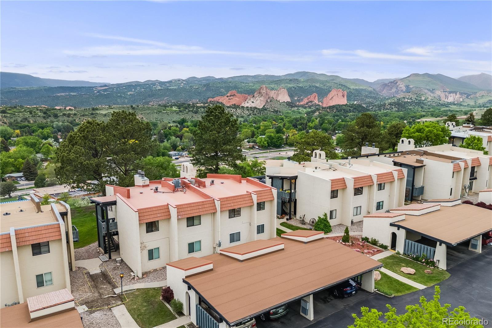 1062 Fontmore Road