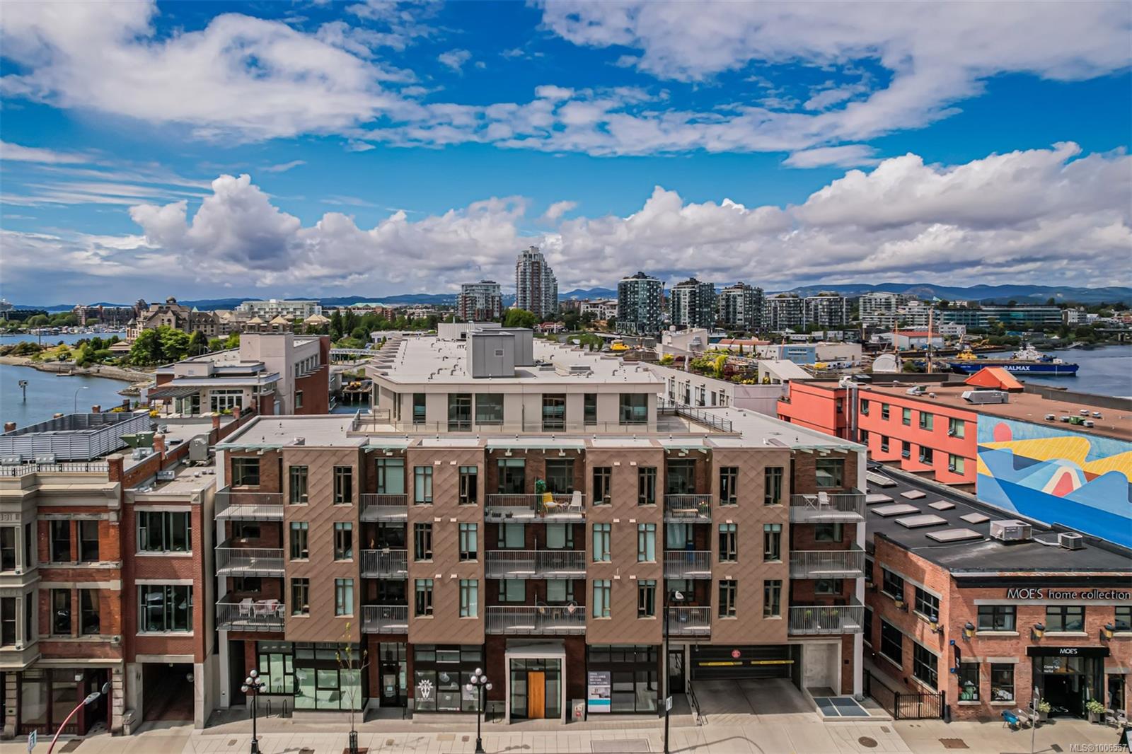 1628 Store St # 903
