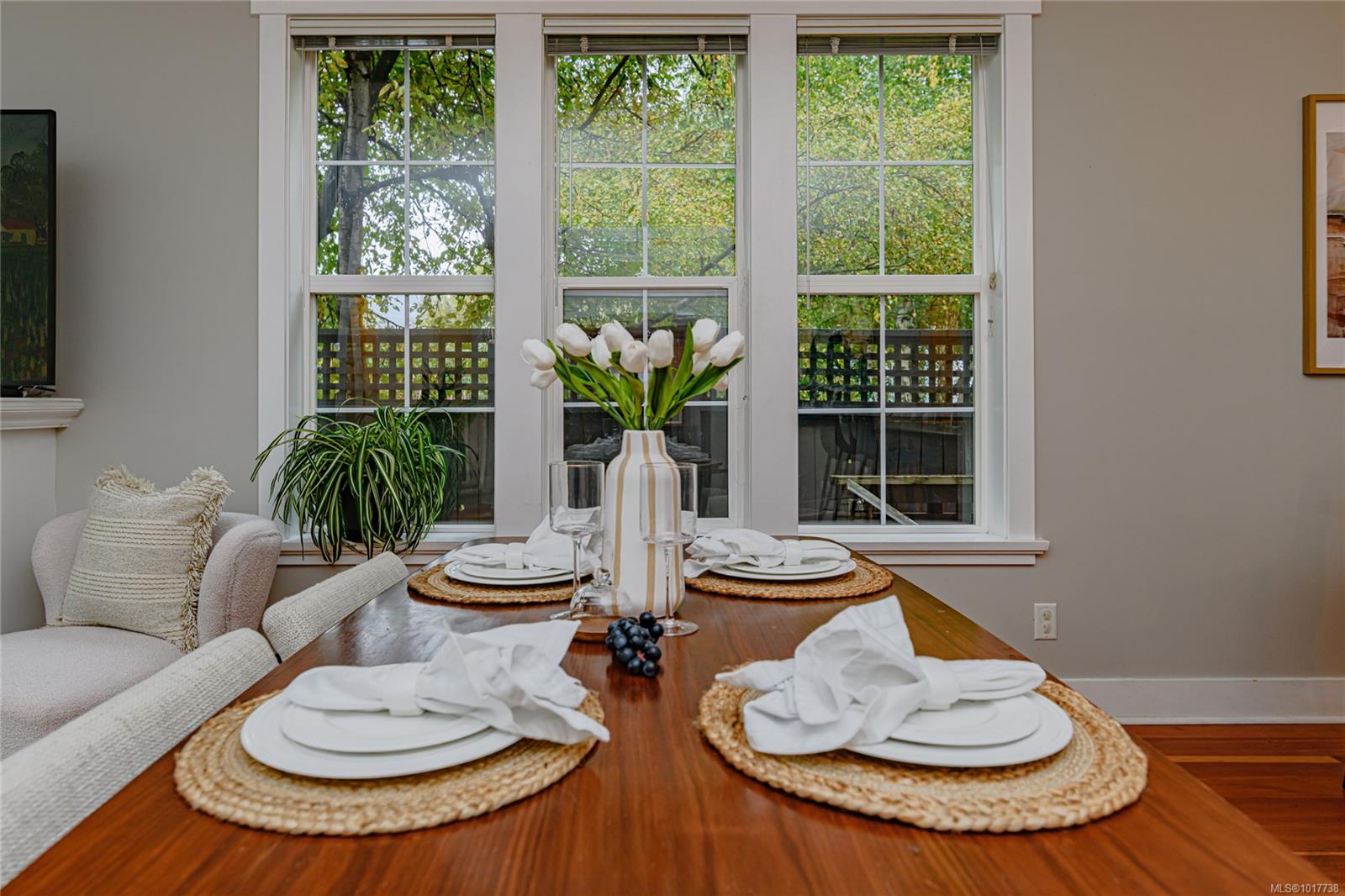 2738 Fifth St # 1, Victoria Unit: 1