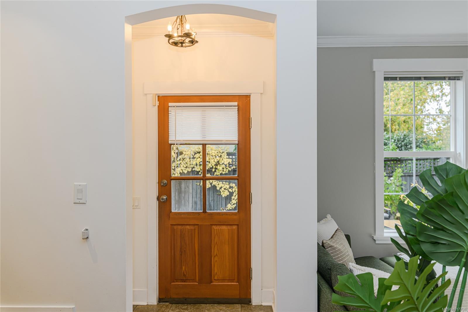 2738 Fifth St # 1, Victoria Unit: 1