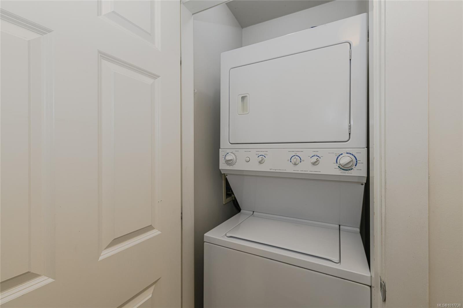 2738 Fifth St # 1, Victoria Unit: 1