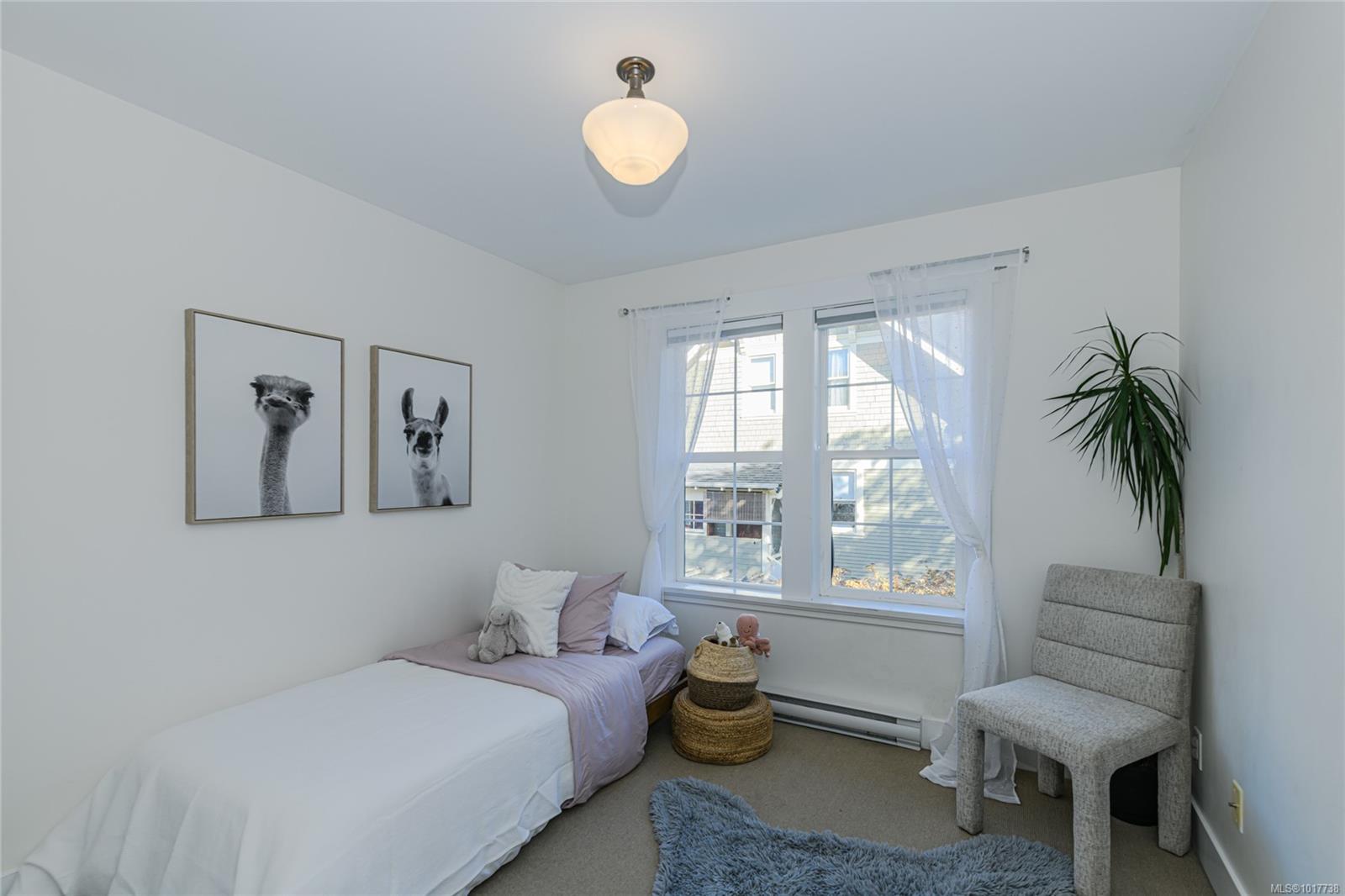 2738 Fifth St # 1, Victoria Unit: 1