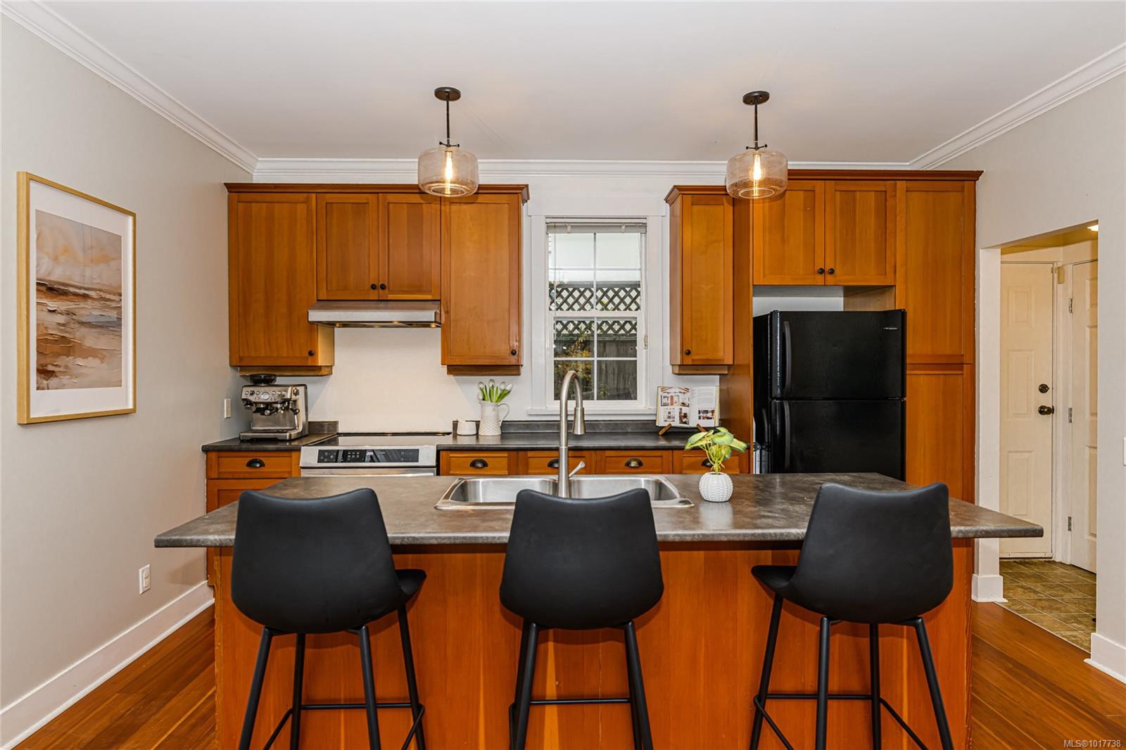 2738 Fifth St # 1, Victoria Unit: 1