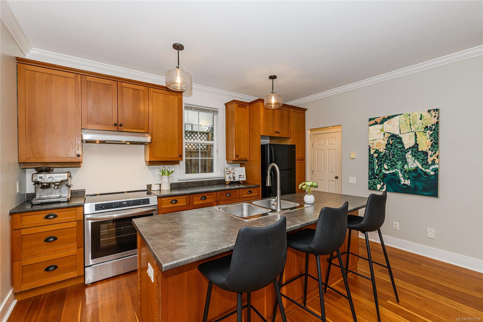 2738 Fifth St # 1, Victoria Unit: 1