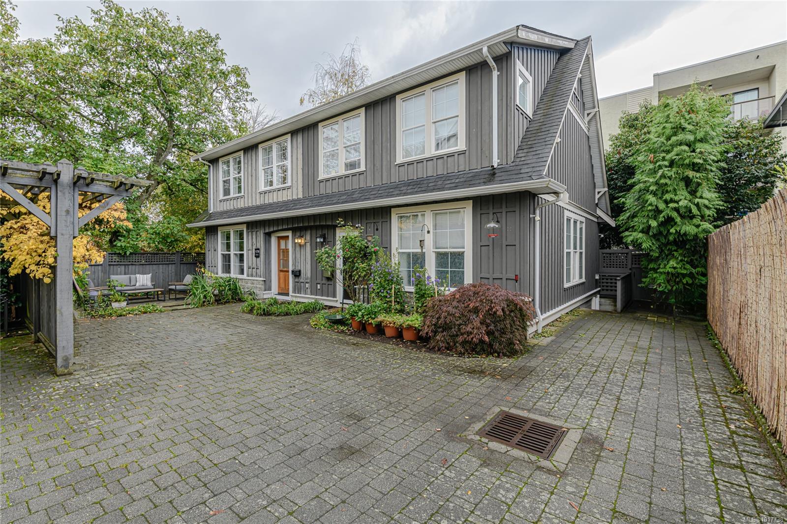 2738 Fifth St # 1, Victoria Unit: 1