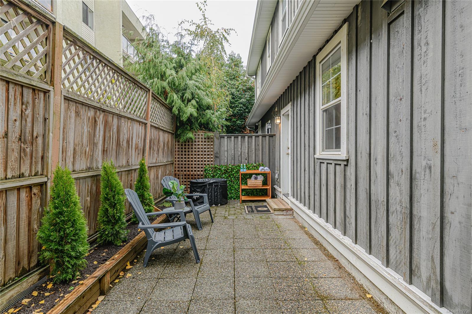 2738 Fifth St # 1, Victoria Unit: 1