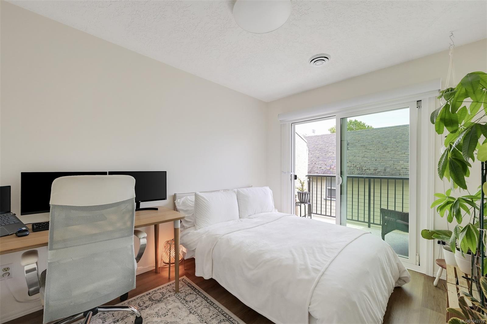 947 Caledonia Ave #7