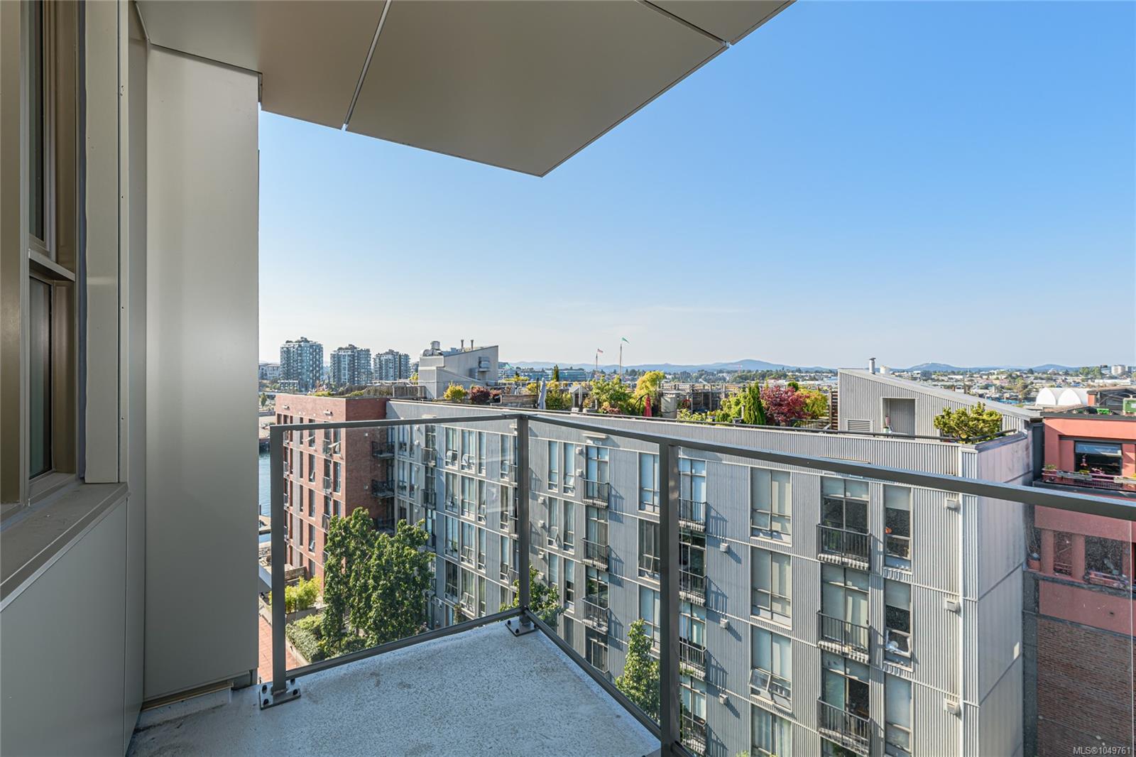 1628 Store St #905