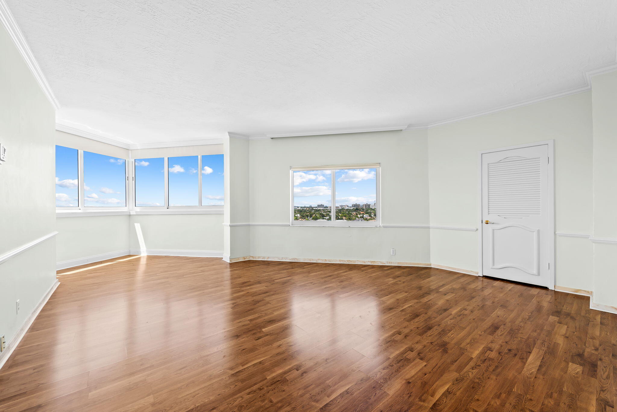 333 Sunset Drive Apt 1008
