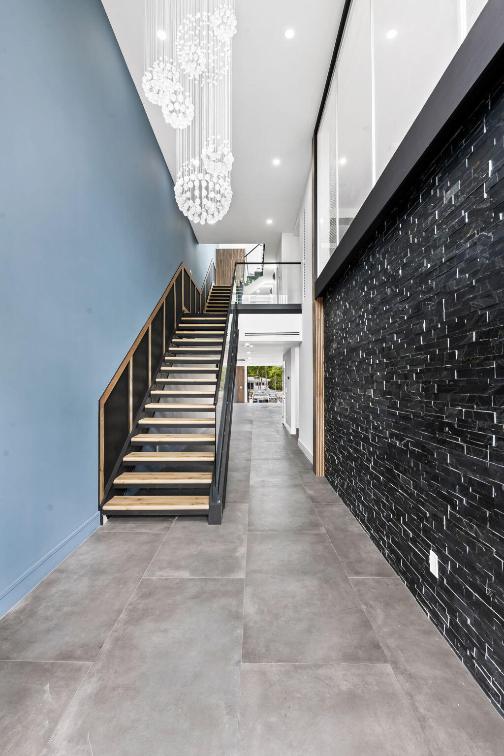 321 Hendricks Isle
