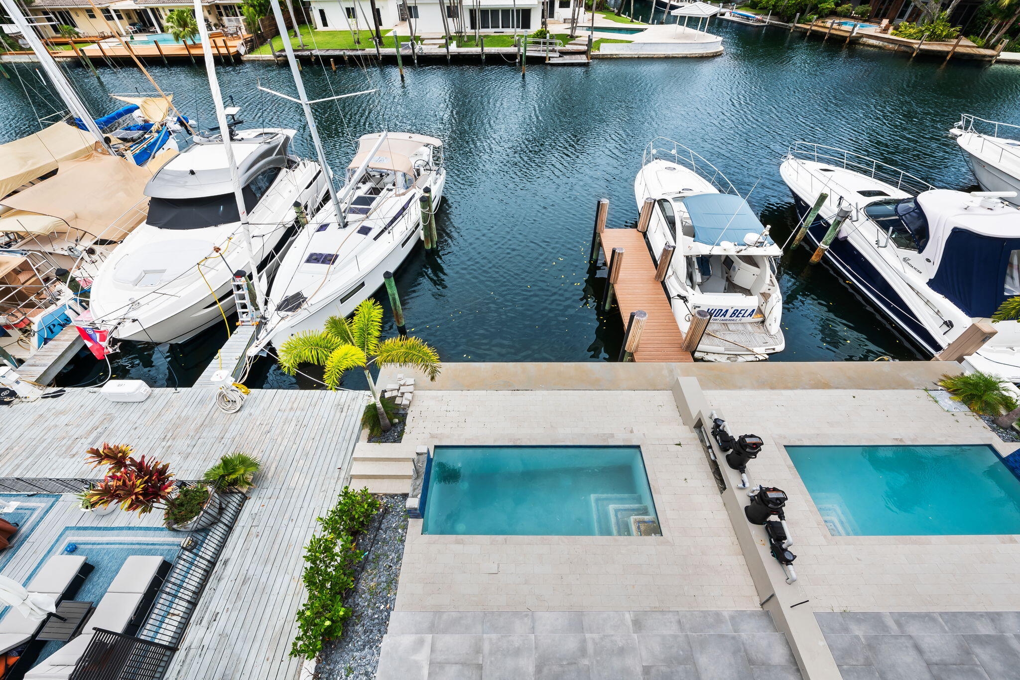 321 Hendricks Isle